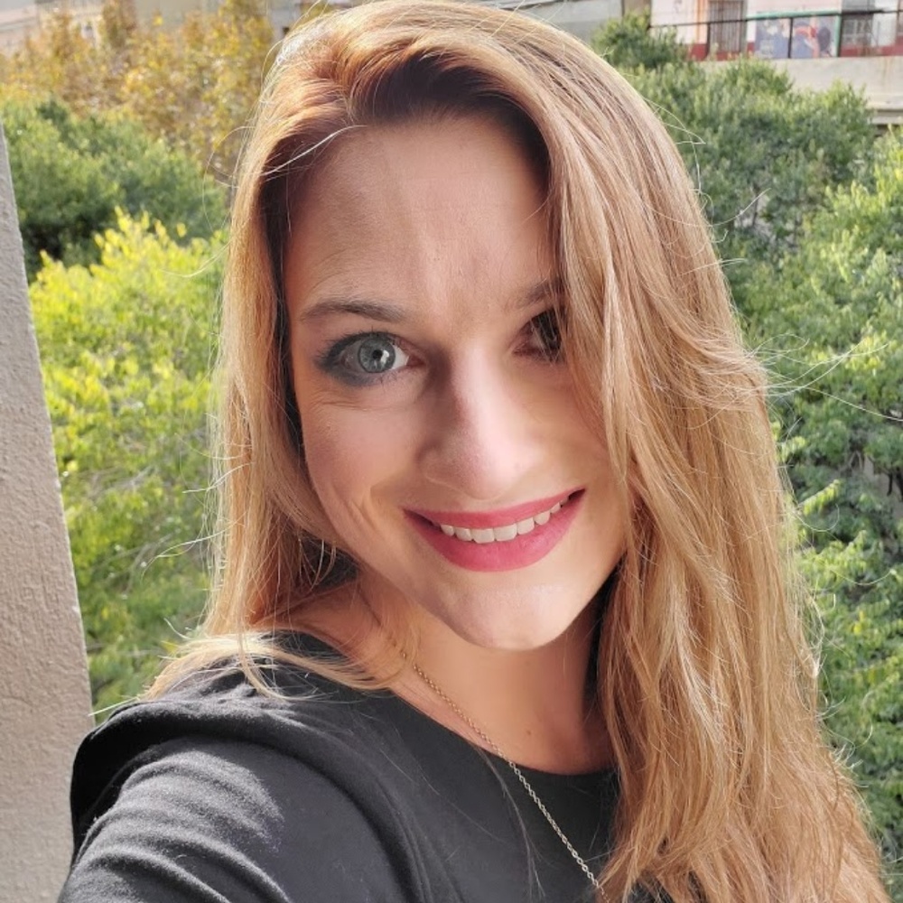 Meet your Posher, Julie